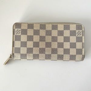 Louis Vuitton Zippy Wallet